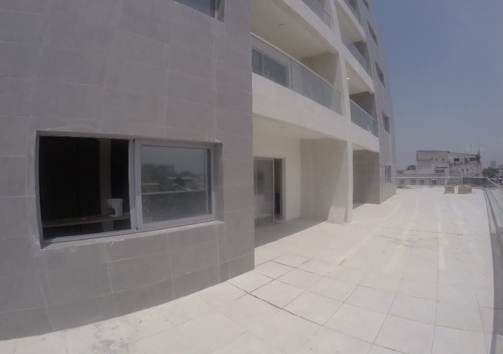 WhatsApp Image 2025-12-15 at 12.05.18